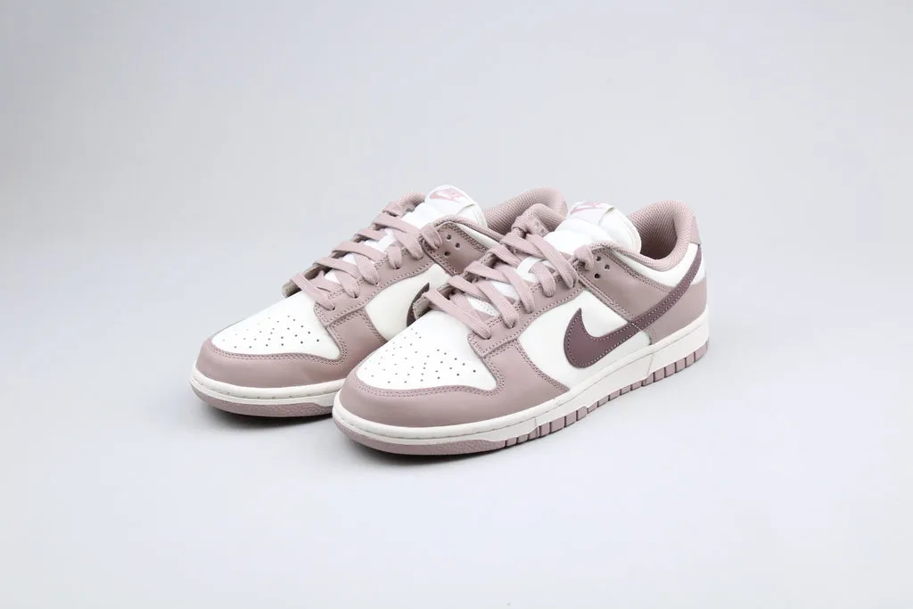 Nike Dunk Low 'Diffused Taupe' (Women's)